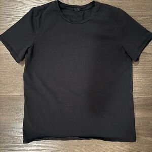 Lululemon black short sleeve shirt size 6